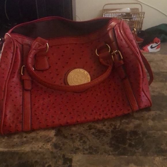 Red women bag that would go with jeans - Picture 1 of 1